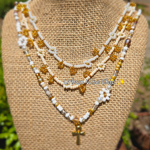 Nude & White & Gold Daisy Beaded Necklace |Flower Bead Bead Necklace | Urban Vibe Chic | Seed Bead Jewelry